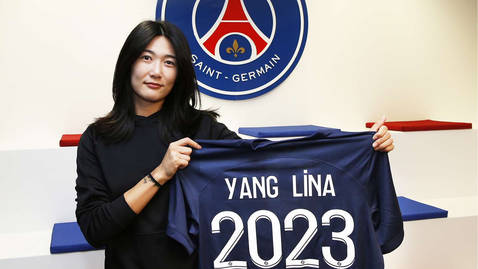 Chinese female footballer Yang Lina joins PSG on loan - CGTN